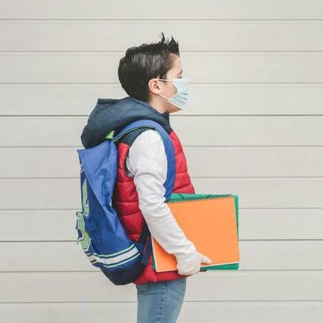 Masques Chirurgicaux Enfant CE 3 Plis Jetables 3-12 Ans Type IIR - Pack De 50 - Couleur Bleu - Bleu, Rose - SILAMP - Bleu, Rose 5 Masques Chirurgicaux Enfant CE 3 Plis Jetables 3-12 Ans Type IIR - Pack De 50 - Couleur Bleu - Bleu, Rose - SILAMP - Bleu, Rose – Image 3