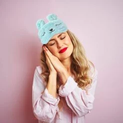 OSQI Masques De Sommeil Mignon Lapin Animaux Drôle Masque De Sommeil En Peluche Pour Dormir Voyage Avec Bande élastique Masque Pour Les Yeux Couverture Pour Enfant Femmes Filles Bleu -Protection des voies respiratoires Soldes 65506162 5